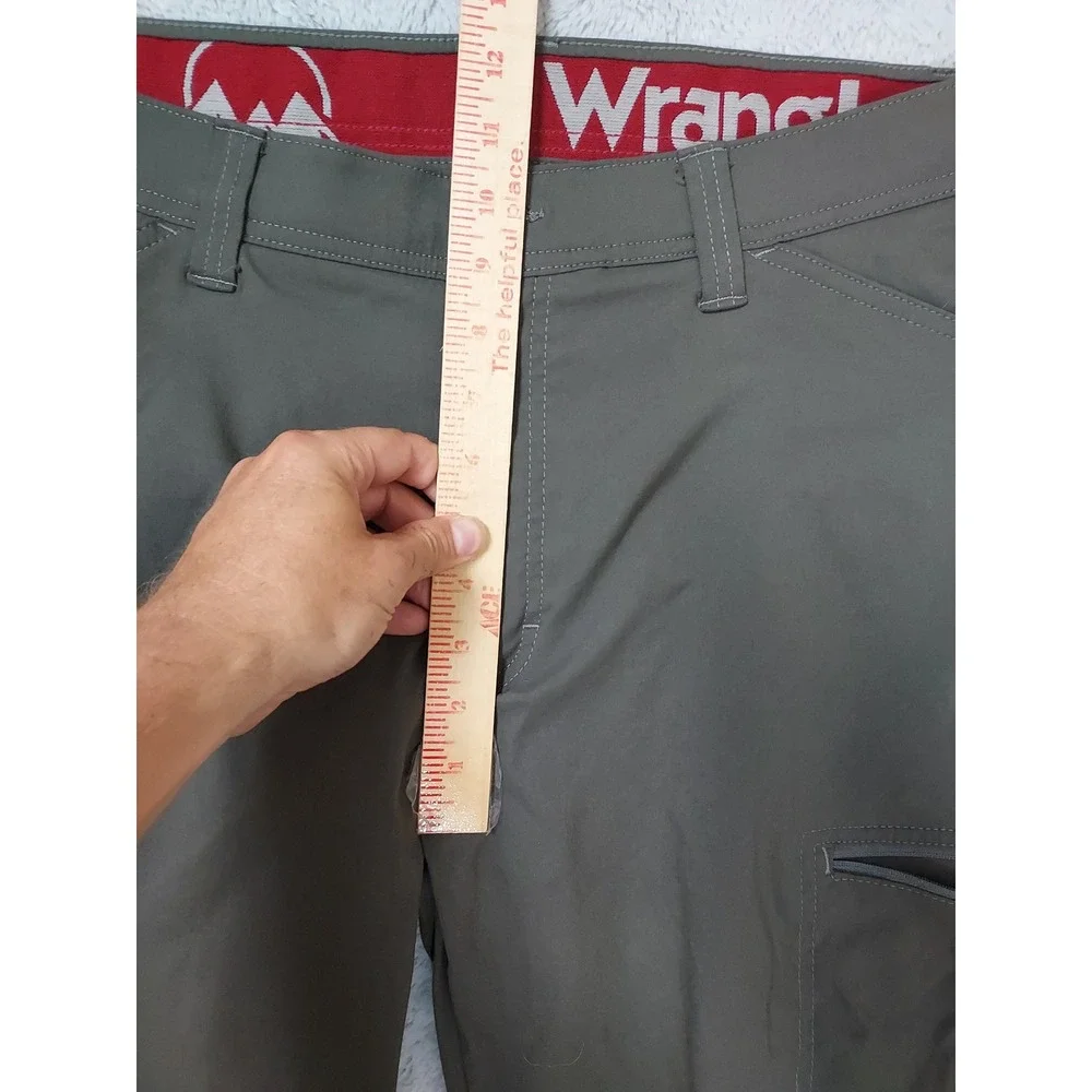 Wrangler Pants Men 34x30 Outdoor Cargo Elastic Waist Green Hiking Climbing EUC